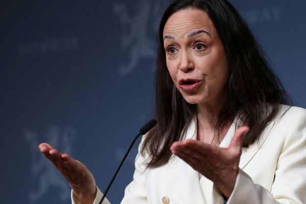 ماچادو وعده بازگشت به ونزوئلا را داد و خواستار برگزاری انتخابات شد