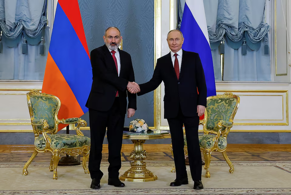 Armenia takes control of border with Iran as Russian guards withdraw