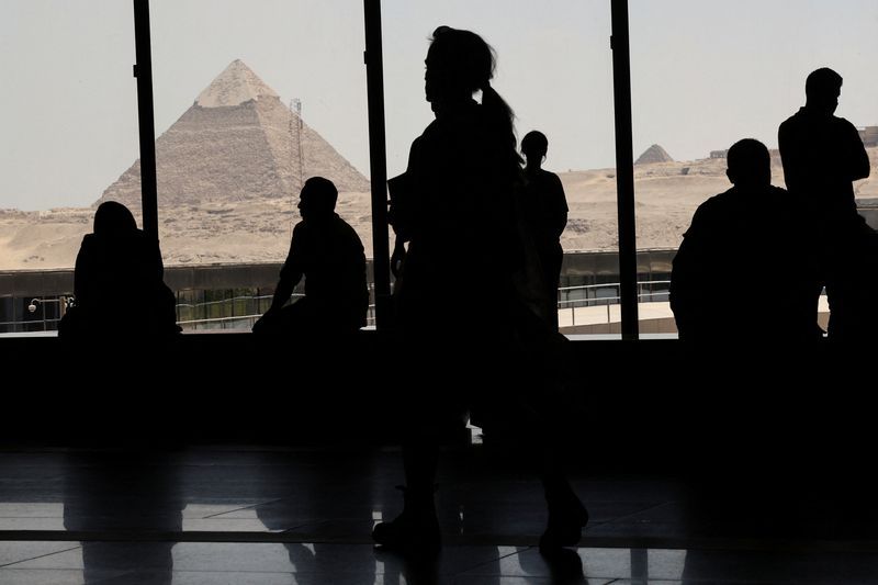 تحریم «بانک مصر» از هزینه پنهان بحران انرژی قاهره پرده برداشت
