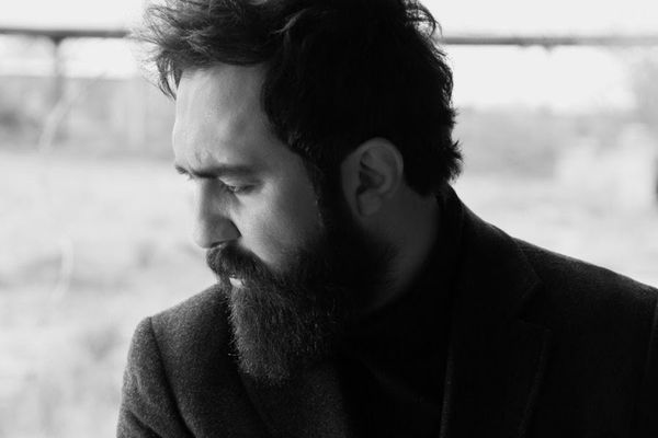 Iranian singer Mehdi Yarrahi receives 74 lashes, lawyer says