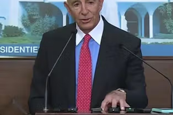 المبعوث الأميركي إلى سوريا: يجب قطع رؤوس النظام الإيراني وحزب الله اللبناني