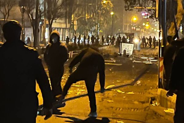 منابع ایراناینترنشنال: نهادهای امنیتی گروهی از پزشکان در تهران را تهدید به بازداشت کردند