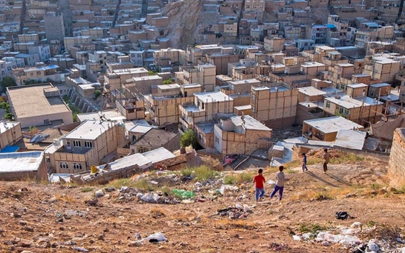 عضو کمیسیون عمران مجلس: ۲۰ میلیون نفر در ایران حاشیهنشین شدهاند