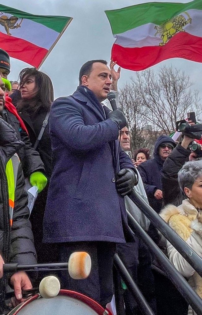 وزیر خدمات اجتماعی کانادا: جمهوری اسلامی نماینده مردم ایران نیست