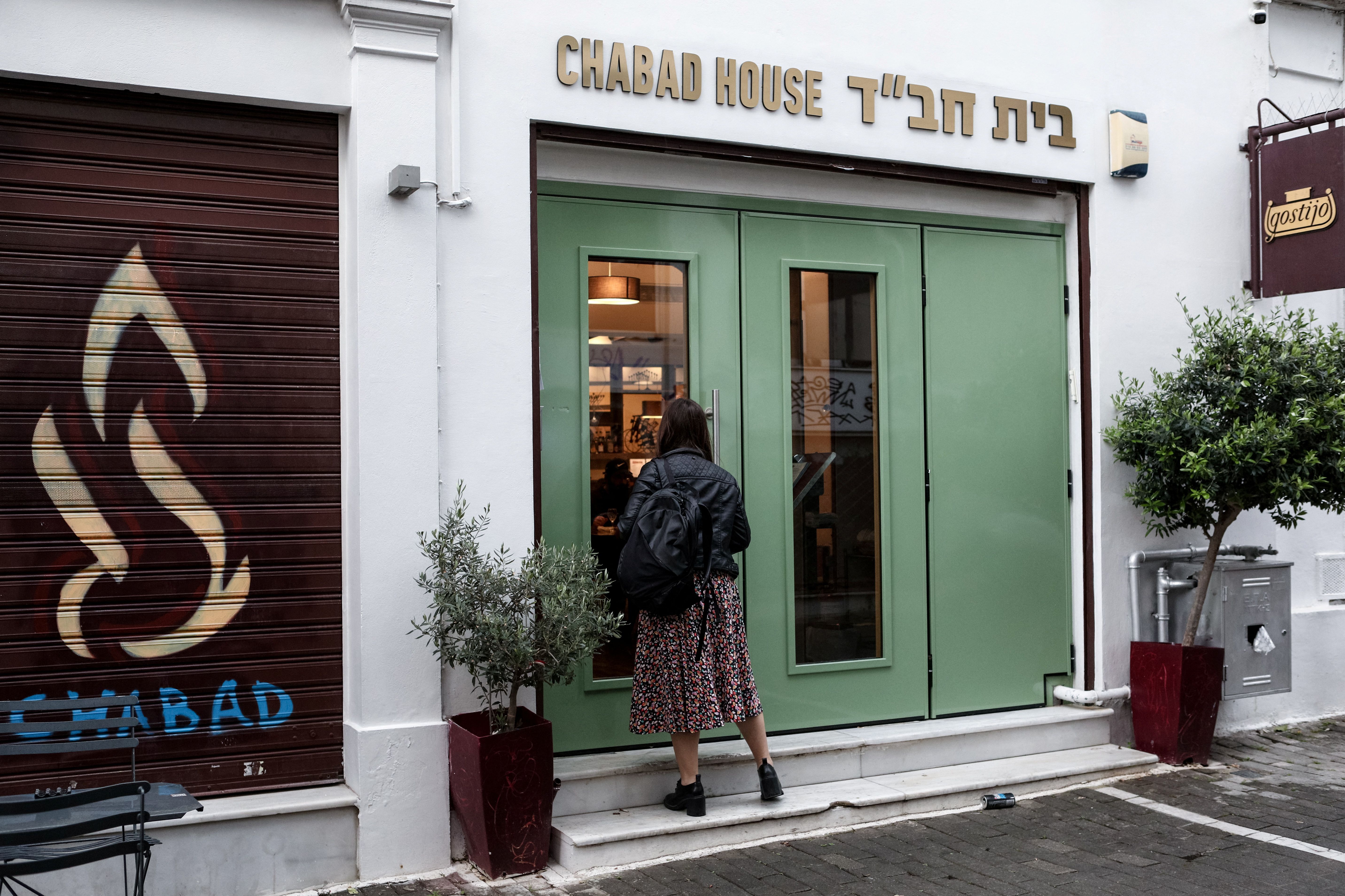 Greece Arrests Two Men For Plot To Attack Israeli Restaurant