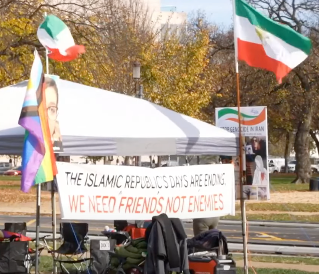 دومین روز تحصن کنشگران در حمایت از خیزش مردم ایران، در برابر کنگره آمریکا برگزار شد