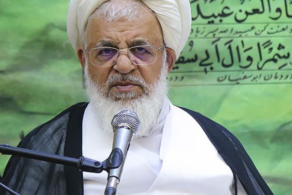 نماینده خامنهای در یزد: توفیق طلبگی نصیب هر فردی نمیشود
