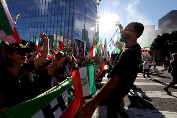 ادامه تجمع ایرانیان خارج از کشور در حمایت از معترضان در ایران