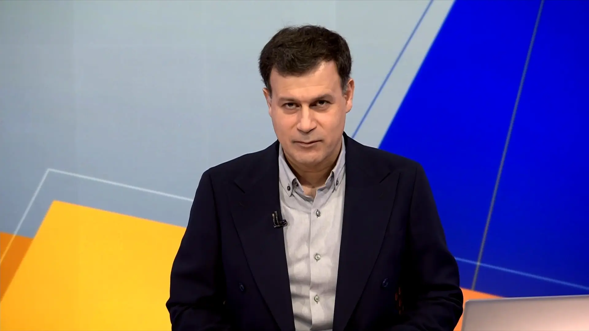 دومینو: خامنه‌ای: ایران با وجود بحران، در حال پیشرفت است