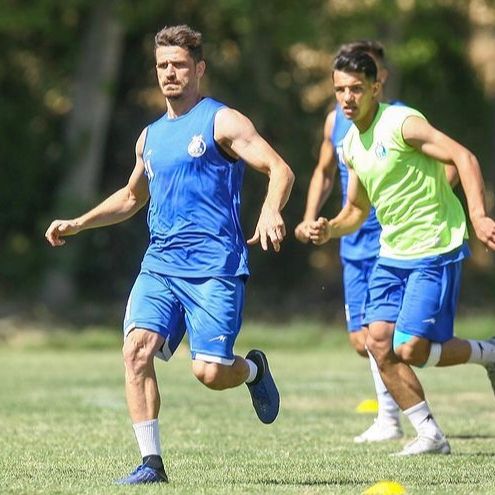 با شکایت یک تاجر ایرانی؛ هشت میلیارد تومان از حساب باشگاه استقلال خارج میشود