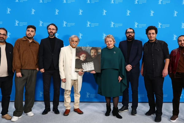 Filmmakers urge Iran to drop charges against 'My Favorite Cake' creators