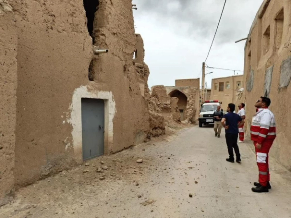 بعد عدة هزات أرضية خلال الأيام الماضية.. زلزال آخر بالقرب من موقع نووي إيراني