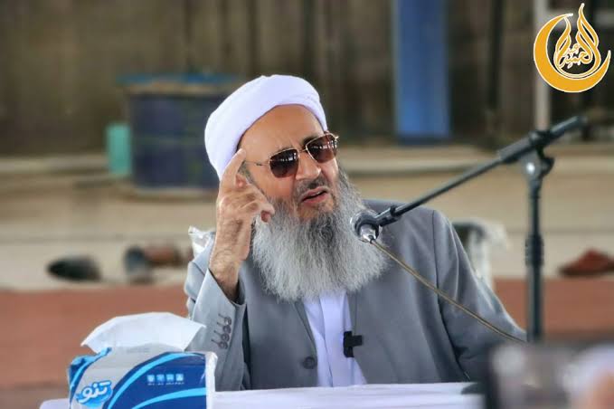 مولوی عبدالحمید: منابع ملی نباید خرج مذهب شود