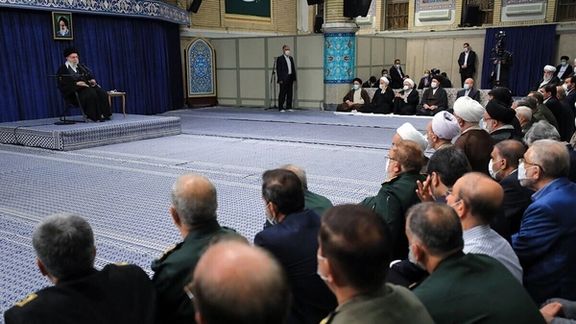 لماذا يواصل مسؤولو النظام الإيراني الرد على تصريحات ترامب بـ"سرقتهم" لثروات الإيرانيين؟