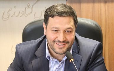 عضو هیئترییسه مجلس: بنزین را با زحمت تولید میکنیم و با قیمت ناچیز به مردم میفروشیم