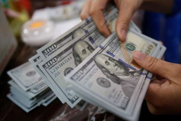 Iranian Markets Eagerly Await Positive News On Deal With US