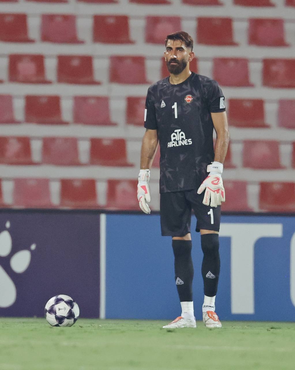 باشگاه پرسپولیس به دنبال استخدام وکیل خارجی برای محکوم کردن بیرانوند و باشگاه تراکتور