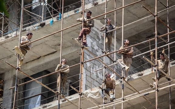 رییس انجمنهای صنفی کارگران ساختمانی: بیمه حدود ۳۰۰هزار نفر در سه سال گذشته قطع شده است