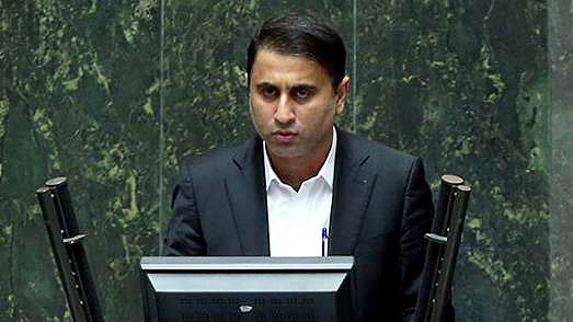 نماینده چابهار: خودروهای داخلی نه از نظر کیفیت نه ایمنی، قابلیت رقابت با خارجیها ندارند