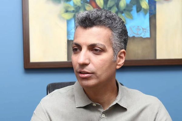 عادل فردوسیپور: در کنار هموطنانم میایستم و از اعتراض بهحقشان حمایت میکنم