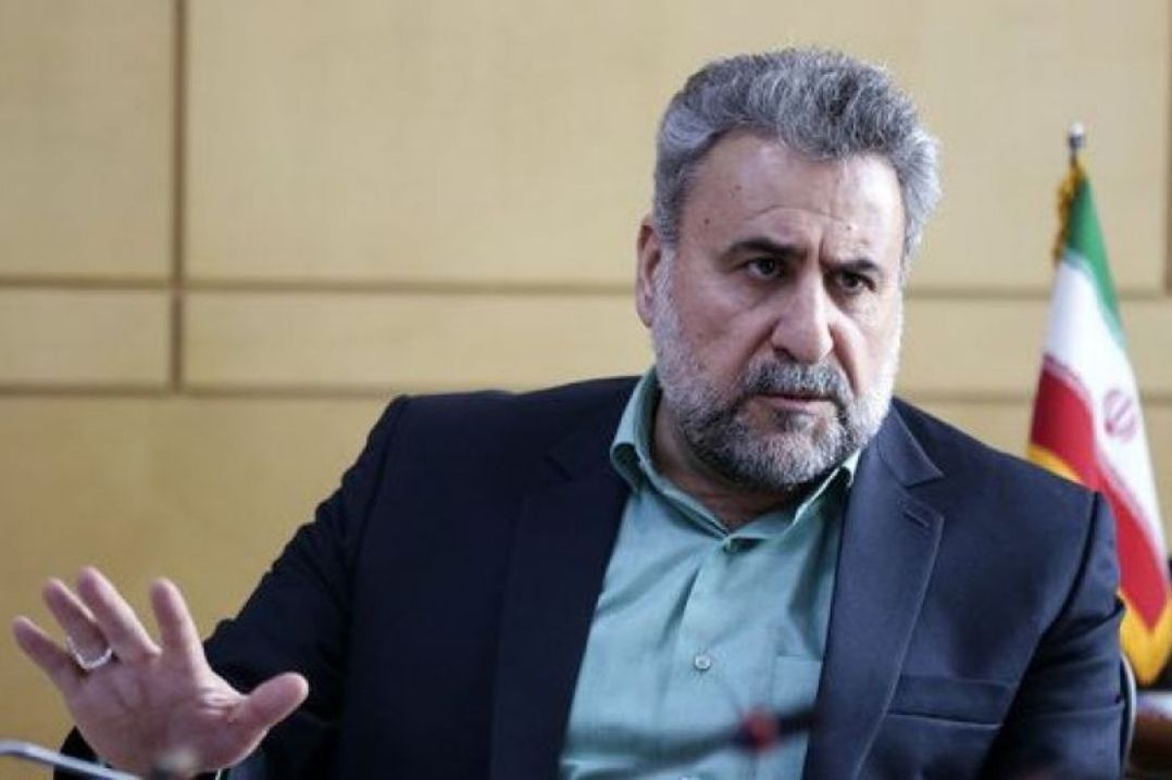 برلماني إيراني سابق:  المسؤولون انشغلوا بـ "مكافحة  بالكلاب" وإسرائيل صنّعت المسيرات 