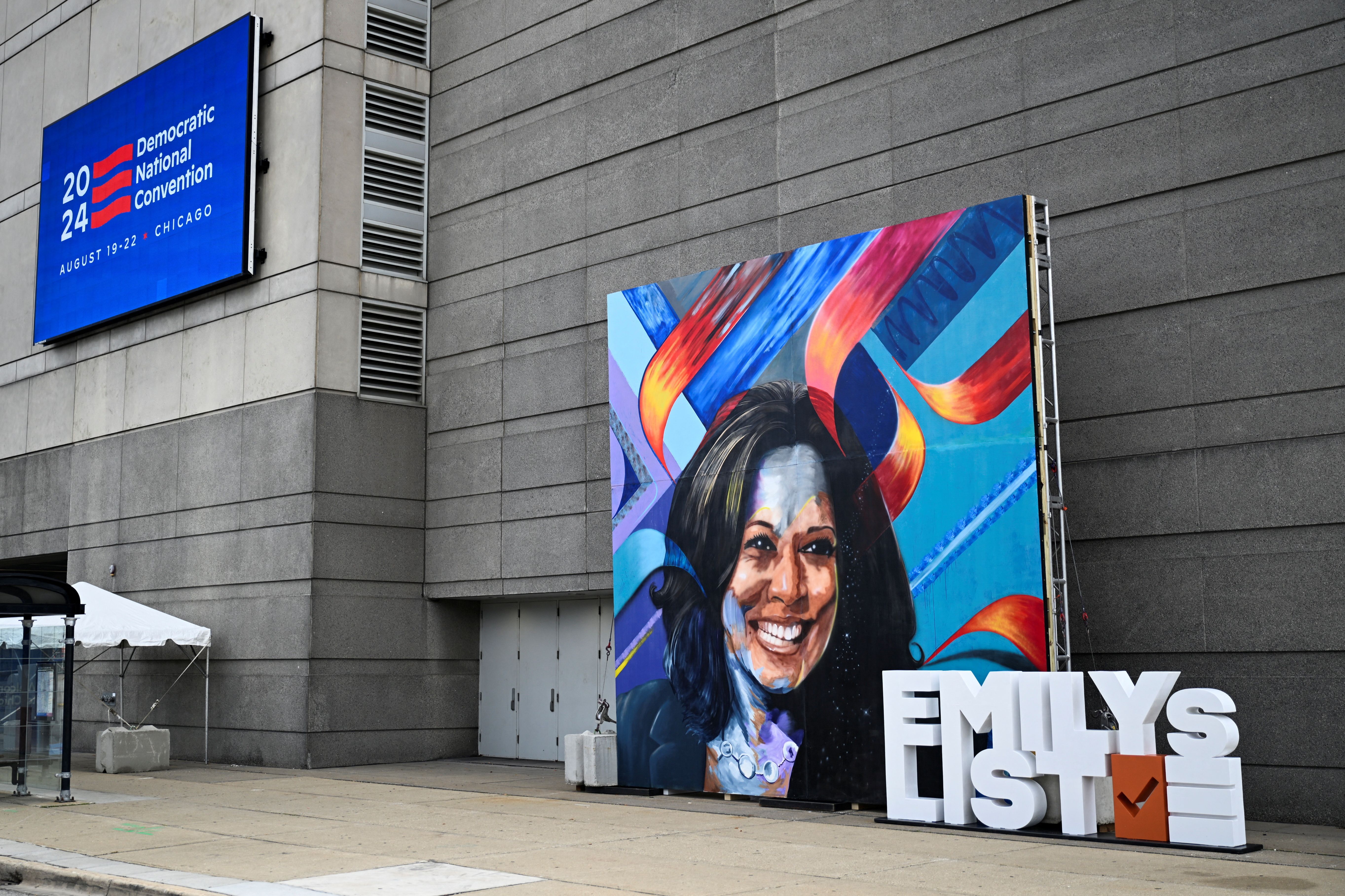 پیشی گرفتن هریس از ترامپ در نظرسنجی‌ جدید ای‌بی‌سی نیوز و واشینگتن‌پست