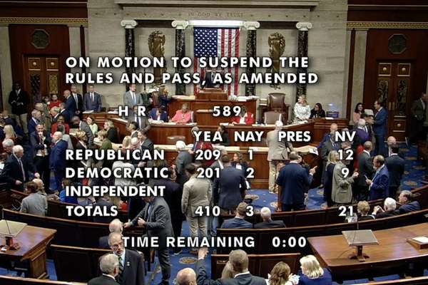 US House Overwhelmingly Passes Sanctions Bill On Iran