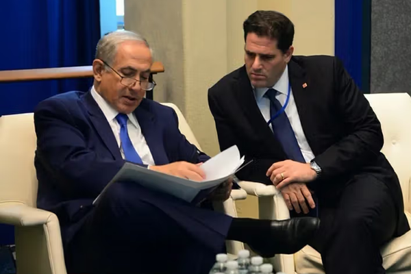 وزير الشؤون الاستراتيجية الإسرائيلي في باريس للتشاور بشأن المفاوضات المرتقبة مع إيران