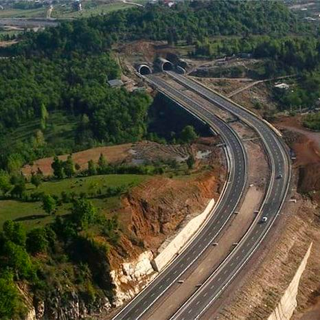مقام دولتی: آزادراه تهران-شمال دسترسی شکارچیان را به منطقه حفاظت شده البرز آسان کرده است