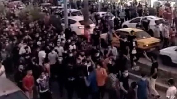 Iranian Intelligence Intensifies Media Censorship Over Protests