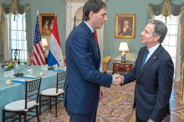 Netherlands Voices Support For Listing IRGC As Terror Group