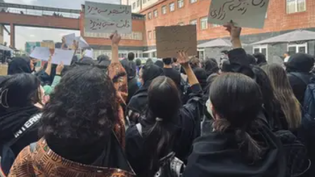 دبیر انجمن اسلامی دانشجویان شریف: میخواهند در خوابگاه دختران دوربین تشخیص چهره نصب کنند