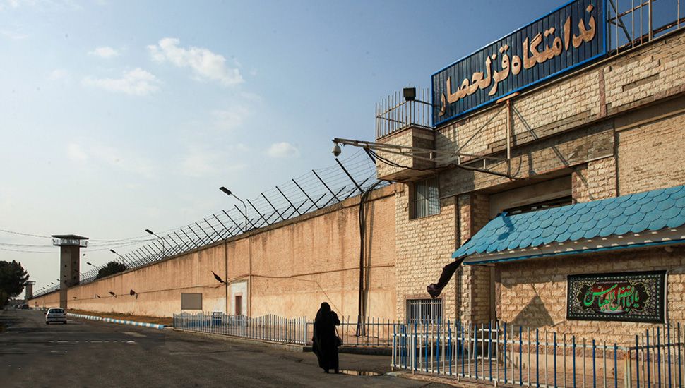وفاة سجين أفغاني بسجن إيراني بعد إضرابه عن الطعام احتجاجًا على سلوك مسؤولي السجن