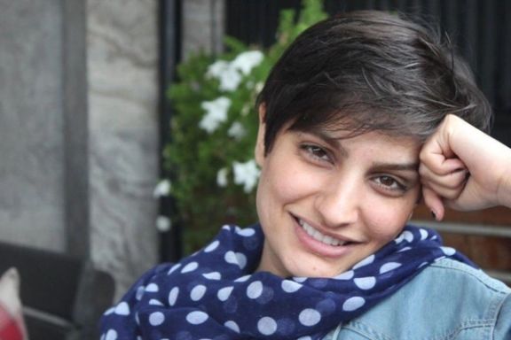 همسر الهه محمدی، روزنامهنگار زندانی: الهه میگفت مهسا اینجا غریب بود، دعا کن زنده بمونه