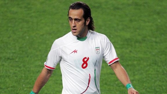 سواستفاده از صدای عادل فردوسیپور؛ مستند مضحک صداوسیما علیه علی کریمی