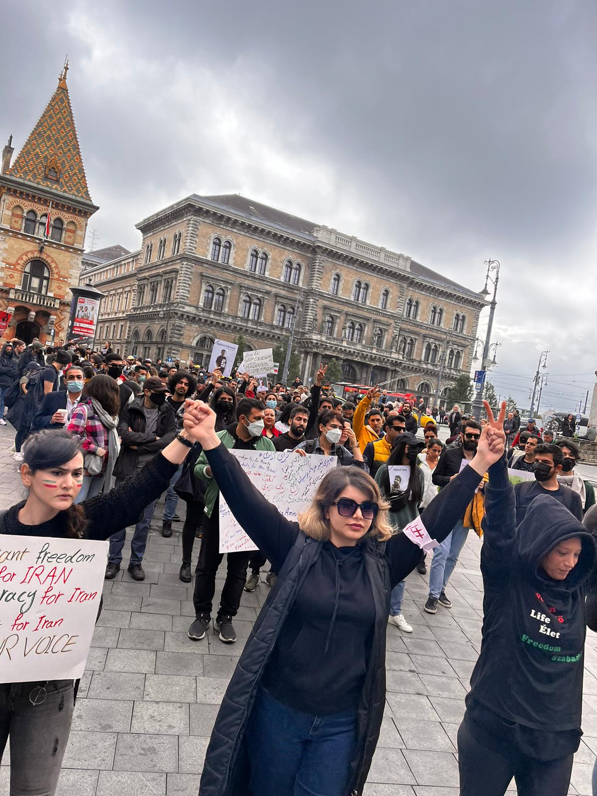 تظاهرات جهانی در حمایت از خیزش مردم ایران؛ بیش از ۱۵۰ شهر جهان تجمع برگزار کردند