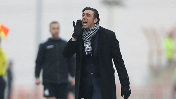 مهدی رحمتی، سرمربی شمس آذر: دلال دلار دوست دارد، پول بازیکن خارجی را به جوانها بدهیم