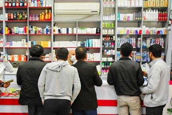 عضو کمیسیون بهداشت مجلس: در ماههای آینده کمبود دارو تشدید میشود
