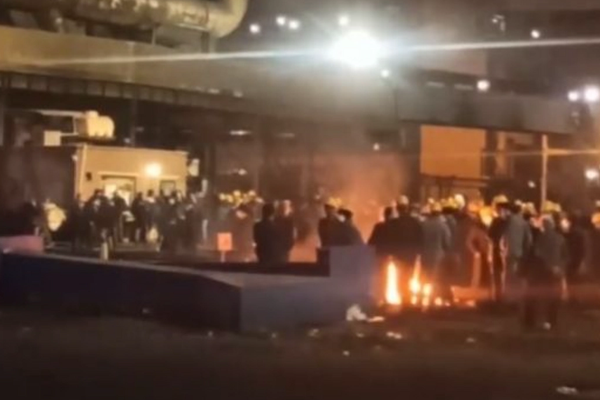 Iran Experiencing New Strikes, Protests As Rial Keeps Falling