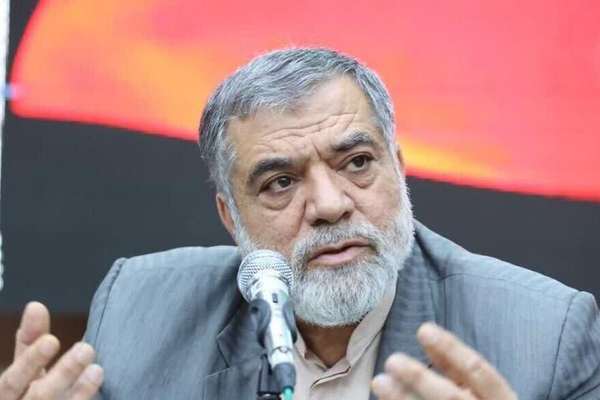 عضو کمیسیون امنیت ملی مجلس: شاید مذاکرهکنندگان ما فقط از دور به آمریکاییها سلام کردند
