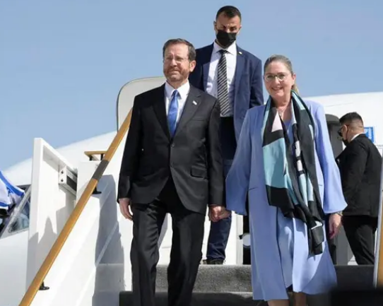 پایان سفر رییس جمهوری اسرائیل به امارات متحده عربی با اظهاراتی درباره ایران