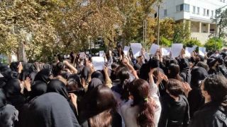 Dissident Iranian Students Vow To Oppose Suppression In Universities