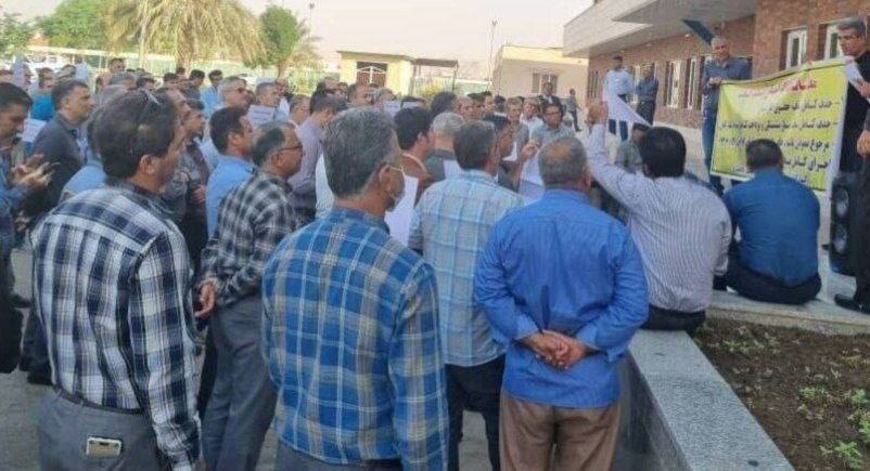 Iran oil and gas strike swells to 24,000 workers 