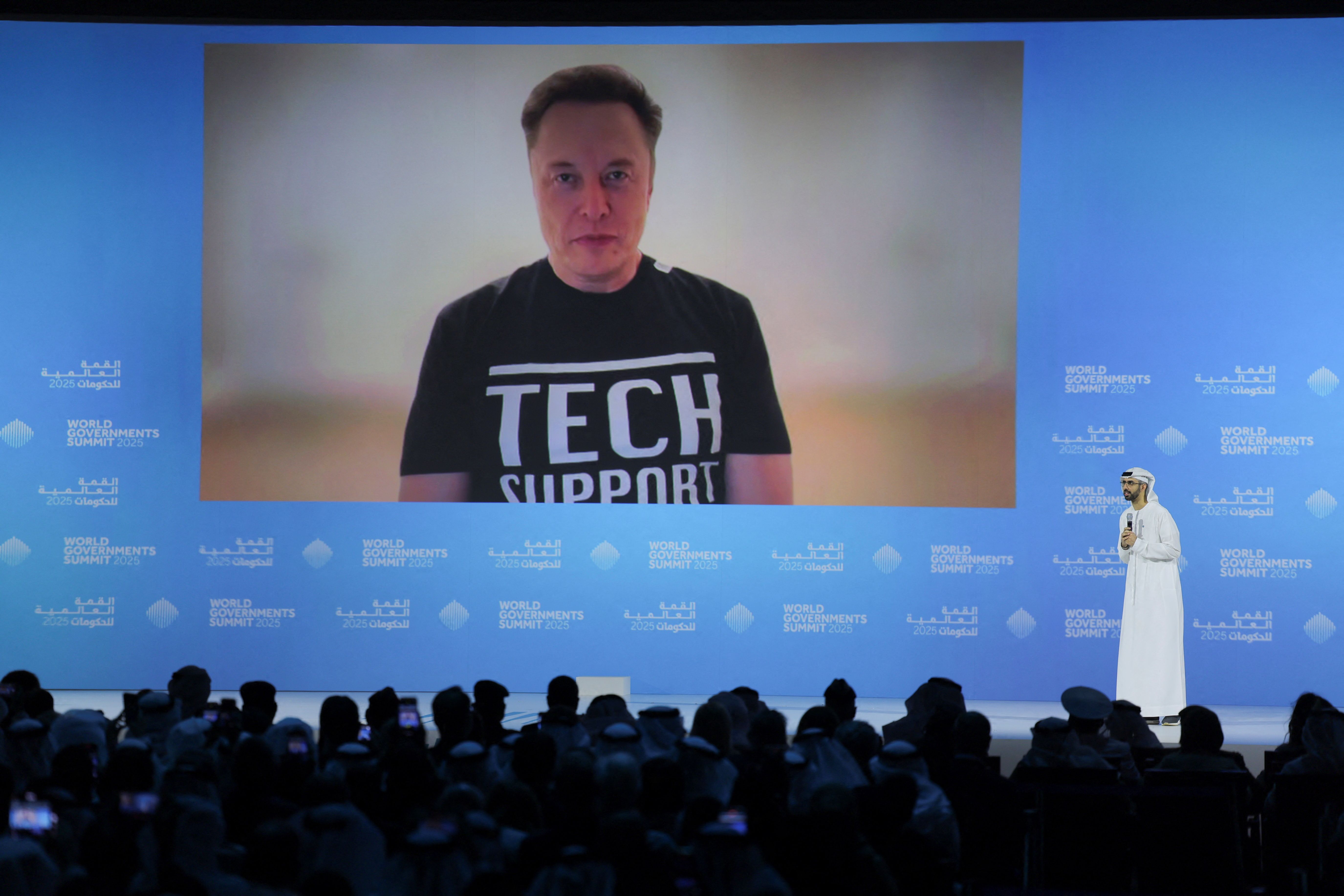 ایلان ماسک در دبی، جاده‌ای زیرزمینی مشابه لاس‌وگاس می‌سازد