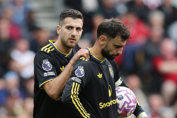 برنتفورد ۳-۱ منچستریونایتد؛ سومین شکست فصل یونایتد با نقشآفرینی «کاپیتان» فرناندز!