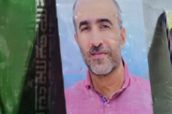 تحديد هوية الحارس الشخصي لعلي شمخاني بعد شهر من مقتله في هجمات طهران