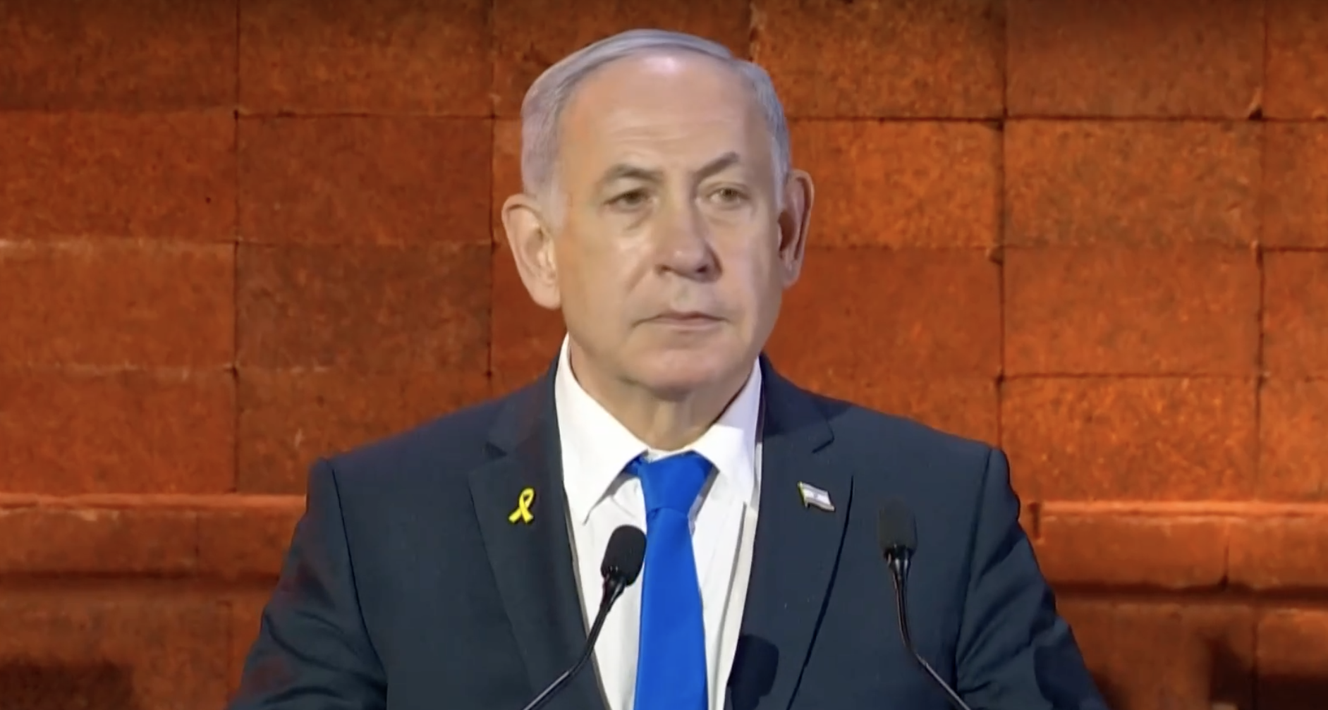 بنیامین نتانیاهو در یادبود هولوکاست: نمی‌گذاریم ایران به سلاح هسته‌ای دست یابد