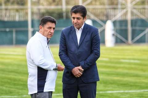 ممبینی: انتظار داریم قلعهنویی تیم ملی را قهرمان یا فینالیست آسیا کند