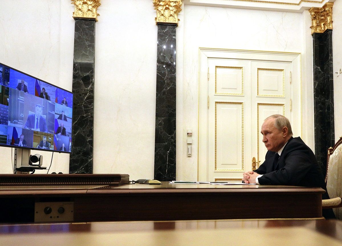 انتقاد پوتین از تلاش آمریکا برای امضای قرارداد با ایران و ونزوئلا؛ما به قراردادها پایبندیم