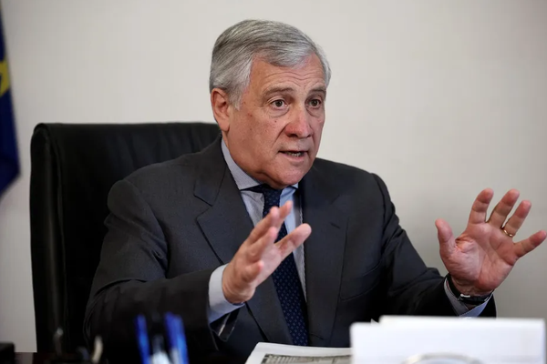 الخارجية الإيطالية: اقترحنا روما كمكان لإجراء محادثات محتملة بين إيران والولايات المتحدة